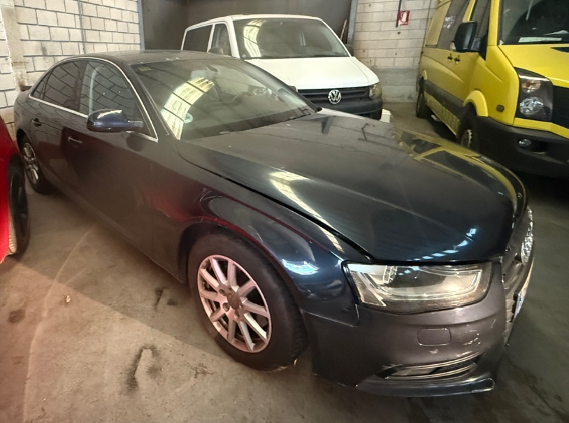 Audi A4 Sed 2012 — miniatura 6