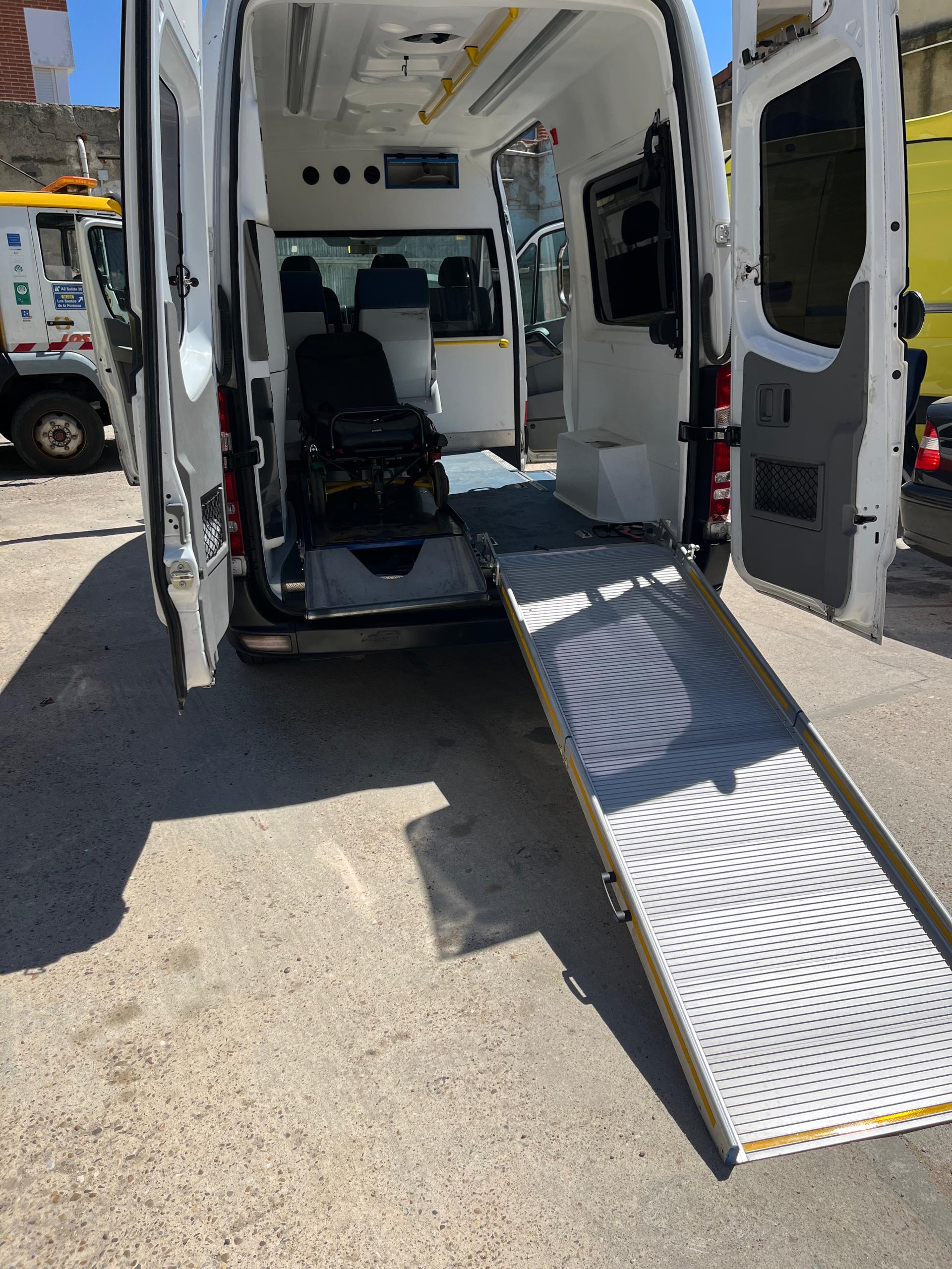 Mercedes - Benz Sprinter 2016 — miniatura 5